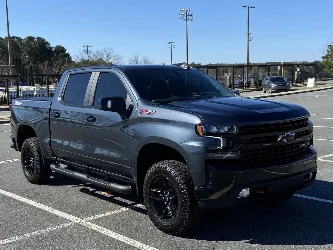 Black Z71 badges and hood graphic