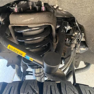 UCA clearance with new wheels.jpg